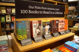 Amazon už prodává knihy v kamenném knihkupectví